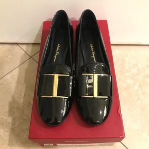 Salvatore Ferragamo Sarno Bow Loafer Patent Black
